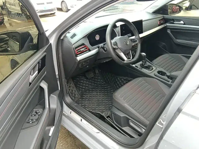 Volkswagen Lavida — Фото автомобиля 15