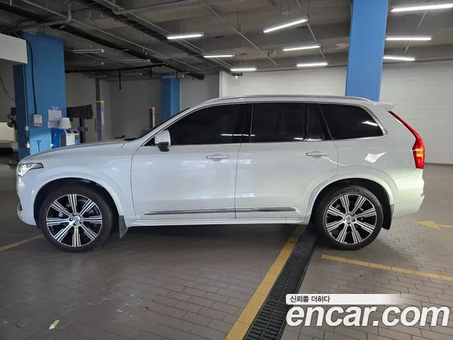 Вольво XC90 — Фото автомобиля 4