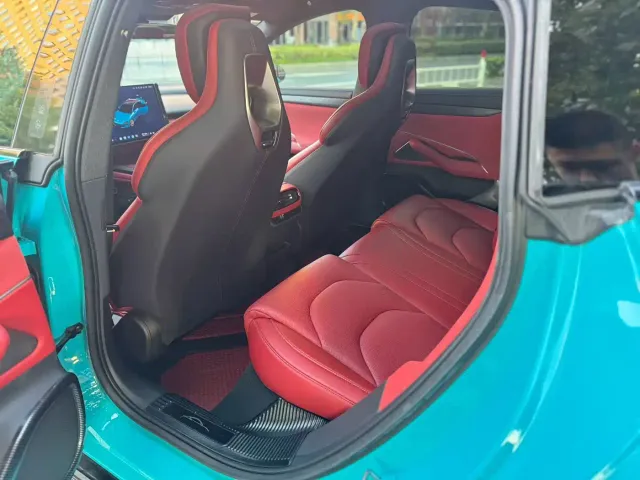 Xiaomi SU7 — Фото автомобиля 6