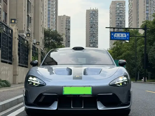 Xiaomi SU7 Ultra — Фото автомобиля 3