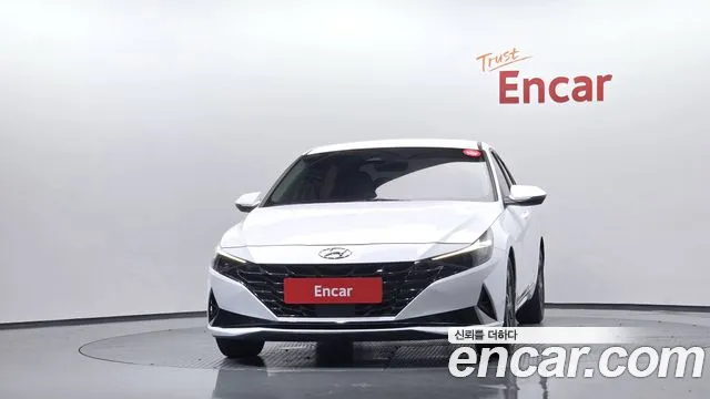 Hyundai AVANTE Avante (CN7) — Фото автомобиля 3
