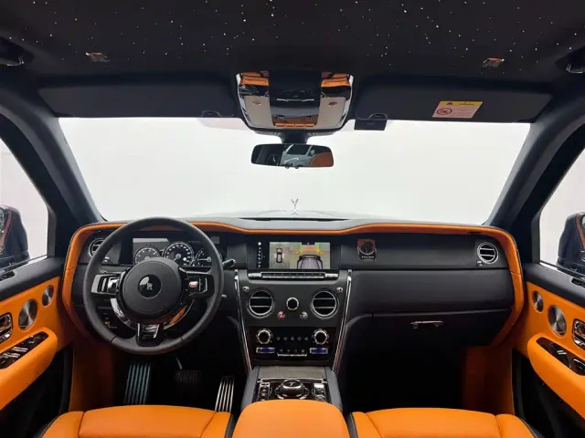 Rolls-Royce Cullinan — Фото автомобиля 25
