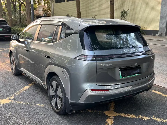 GAC Aion Y — Фото автомобиля 18