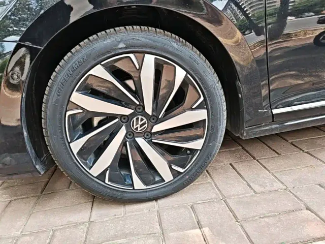 Volkswagen Passat — Фото автомобиля 22