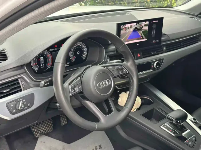 Audi A4L — Фото автомобиля 7