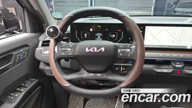 Kia EV9 — Фото автомобиля 18