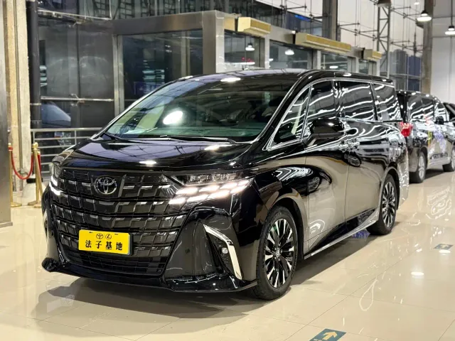 Toyota Alphard — Фото автомобиля 3