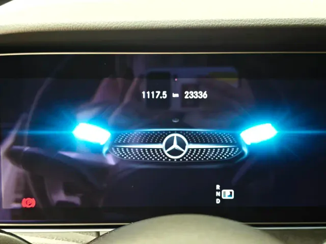 Mercedes-Benz E-Class — Фото автомобиля 16