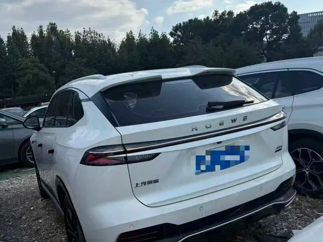 Roewe RX5 — Фото автомобиля 7