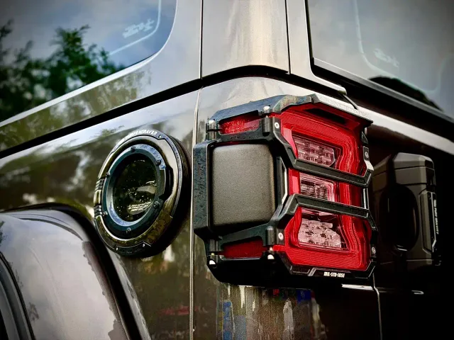 Jeep Wrangler — Фото автомобиля 14