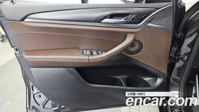 BMW X4 xDrive20i M Sport — Фото автомобиля 23