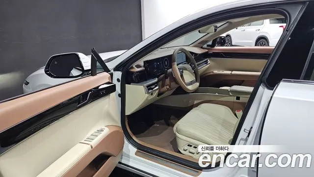Hyundai Grandeur GN7 — Фото автомобиля 15