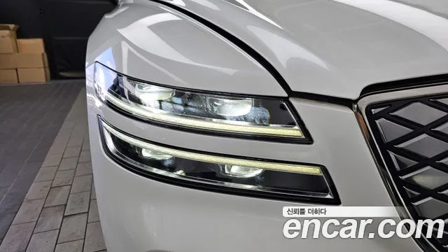 Genesis G80 Electrified G80 (RG3) — Фото автомобиля 18