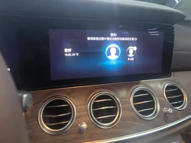 Mercedes-Benz E-Class — Фото автомобиля 13