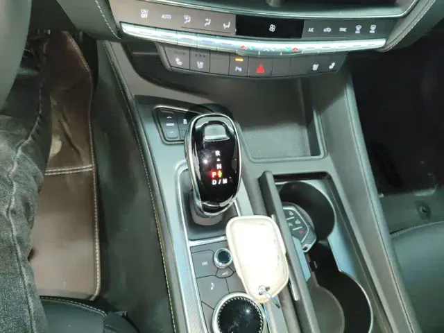 Cadillac CT5 — Фото автомобиля 15