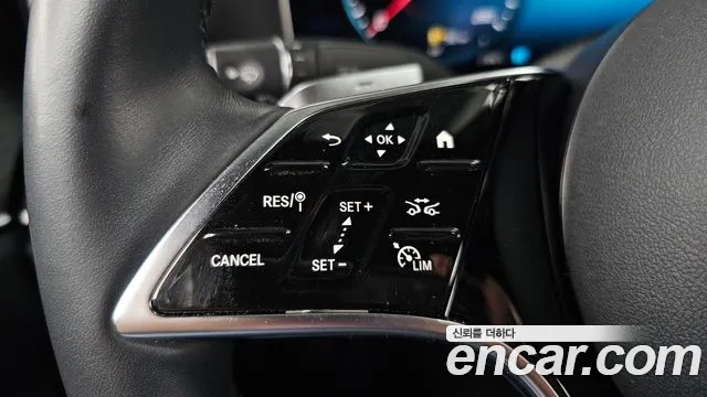 Mercedes-Benz E-Class — Фото автомобиля 28