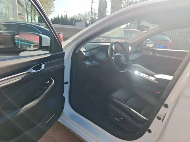 Geely Xingrui — Фото автомобиля 15