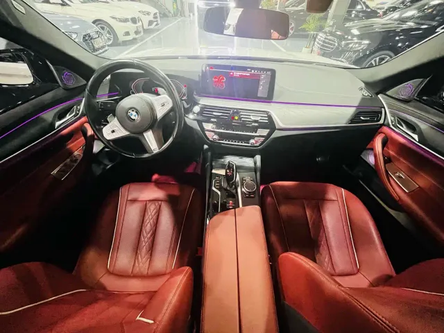 BMW 5 Series — Фото автомобиля 6