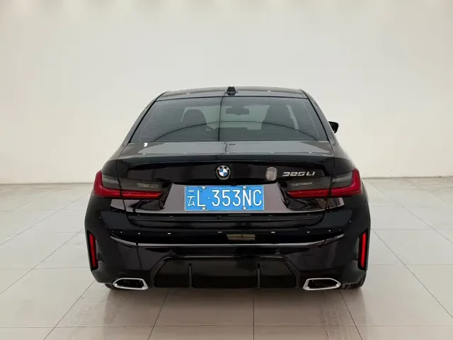 BMW 3 Series — Фото автомобиля 10