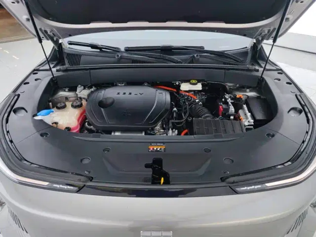 Geely Galaxy L7 — Фото автомобиля 10