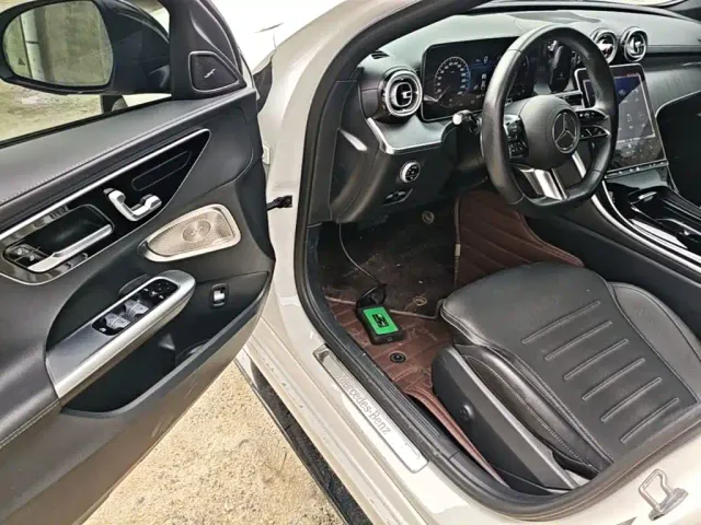 Mercedes-Benz C-Class — Фото автомобиля 15