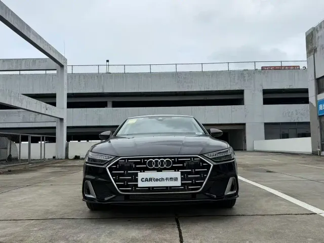 Audi A7L — Фото автомобиля 2