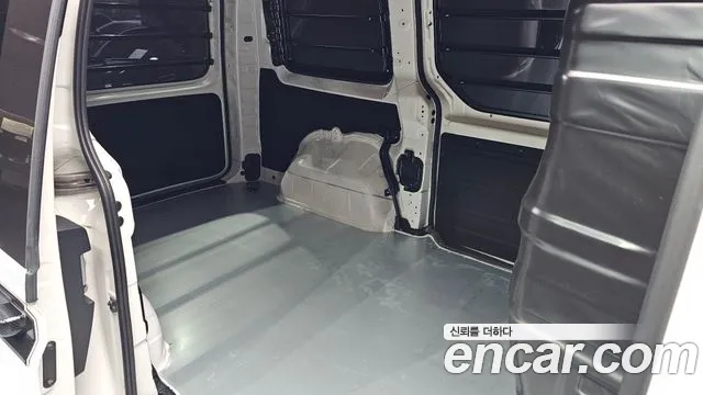 Hyundai Staria Staria L3.5 Карго 3 места — Фото автомобиля 11