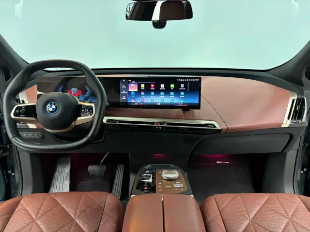 BMW iX M60 — Фото автомобиля 18