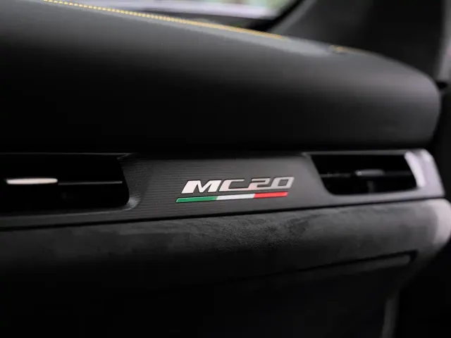 Maserati MC20 — Фото автомобиля 18