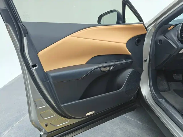 Lexus RX — Фото автомобиля 24