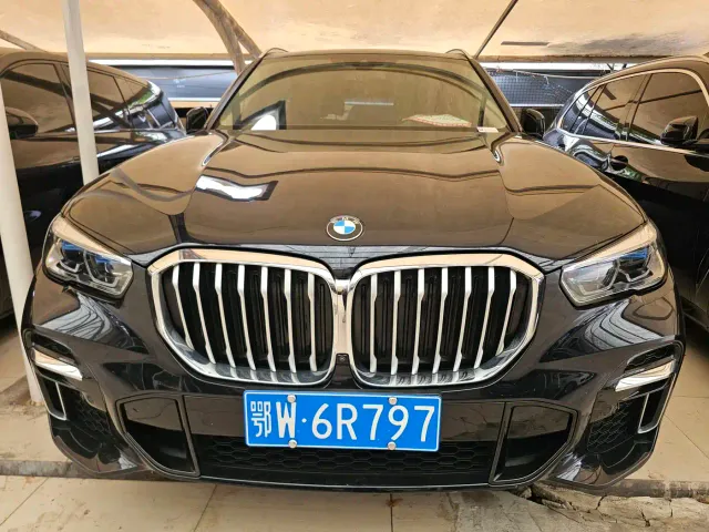 BMW X5 — Фото автомобиля 2