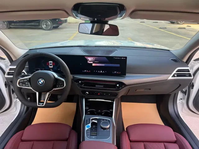 BMW i3 — Фото автомобиля 9