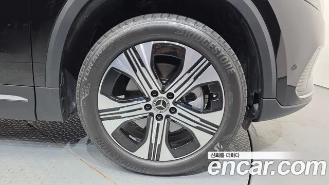 Mercedes-Benz EQA H243 — Фото автомобиля 5
