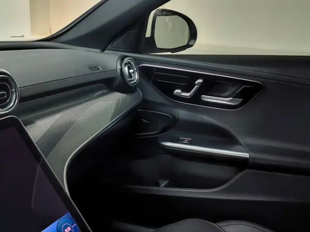 Mercedes-Benz C-Class — Фото автомобиля 12