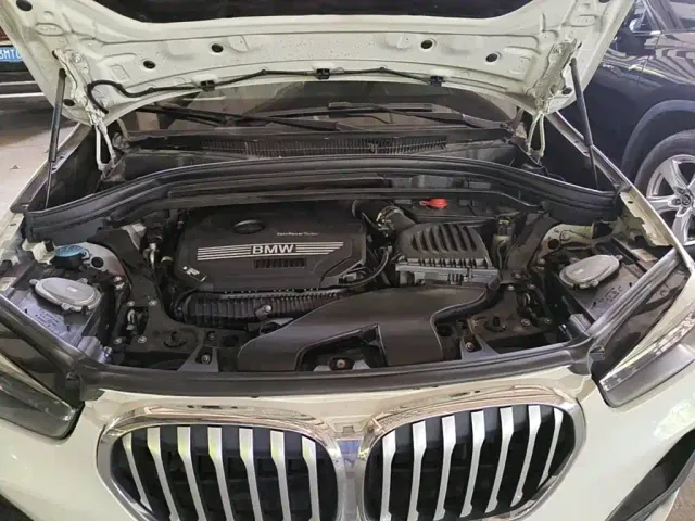 BMW X1 — Фото автомобиля 3