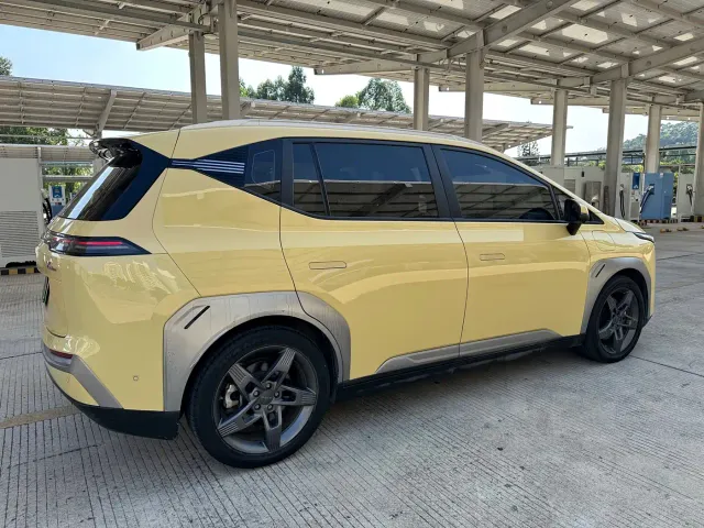 GAC Aion Y — Фото автомобиля 15
