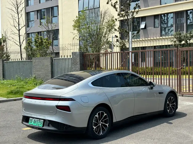 Xpeng P7 — Фото автомобиля 18