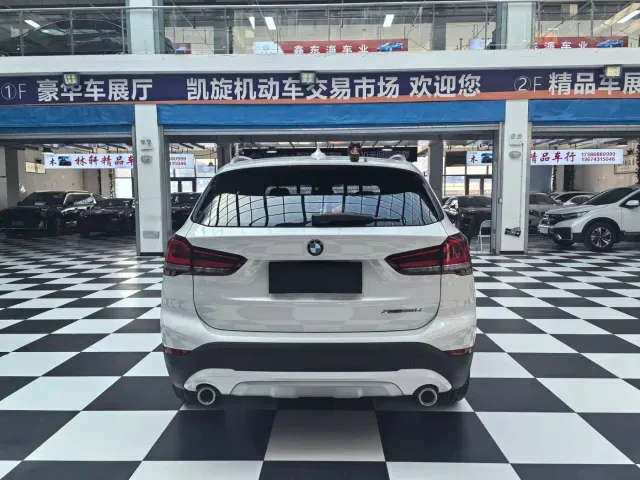 BMW X1 — Фото автомобиля 5