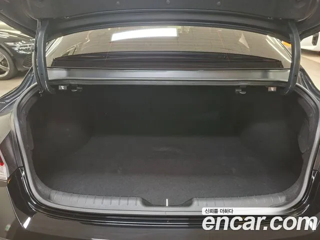 Hyundai Avante CN7 — Фото автомобиля 18