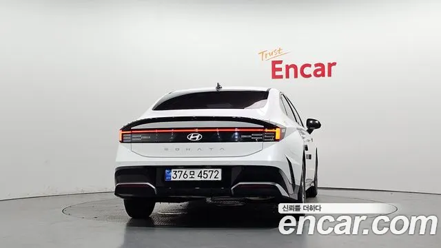 Hyundai Sonata Sonata Edge(DN8) 2.0 LPG(Для проката) — Фото автомобиля 4