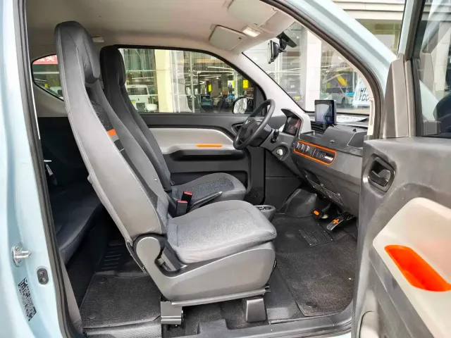 Wuling Hongguang Mini EV — Фото автомобиля 11