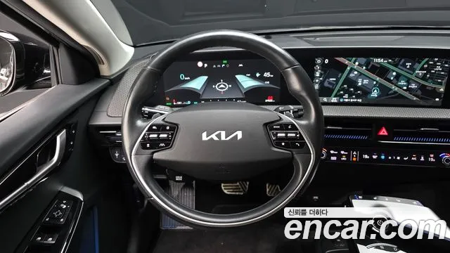 Kia EV6 — Фото автомобиля 14