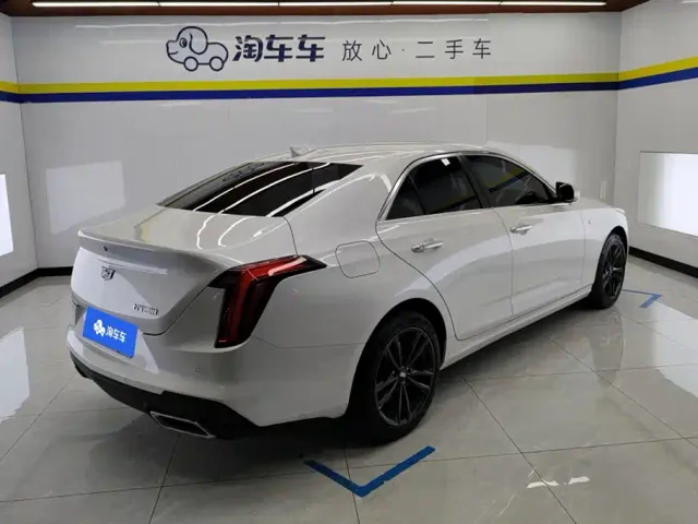 Cadillac CT4 — Фото автомобиля 3
