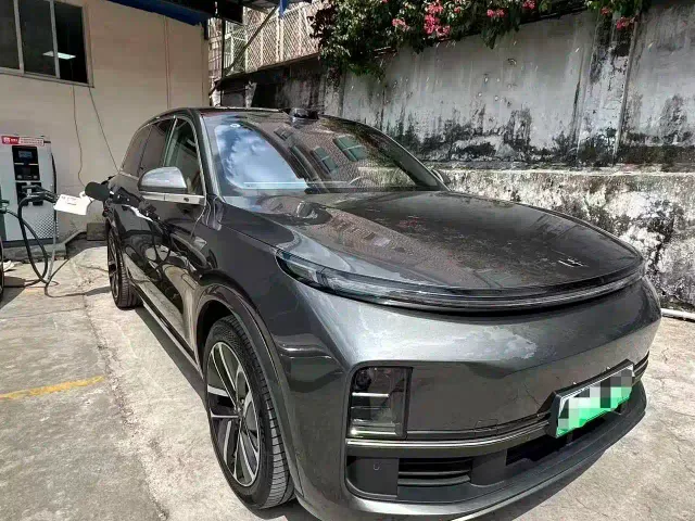 Li Auto L9 — Фото автомобиля 2