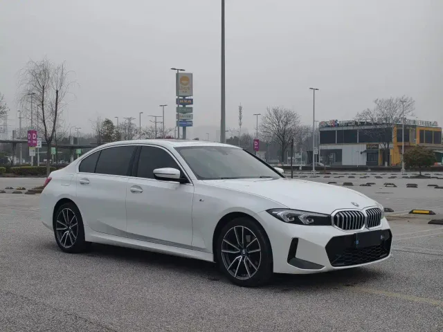 BMW 3 Series — Фото автомобиля 3