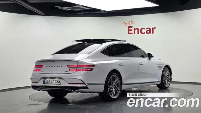 Genesis G80 Бензин 2.5 турбо AWD — Фото автомобиля 2