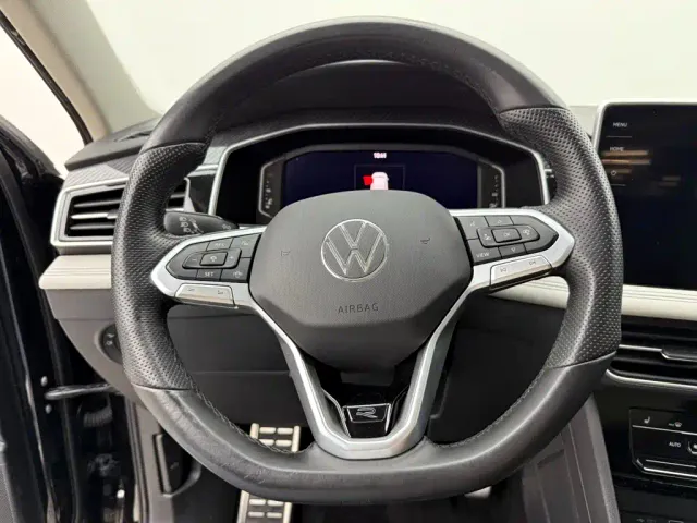Volkswagen Tiguan L — Фото автомобиля 12