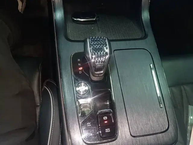GAC Trumpchi GS8 — Фото автомобиля 13