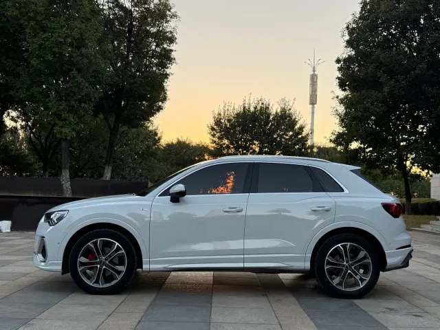 Audi Q3 — Фото автомобиля 6