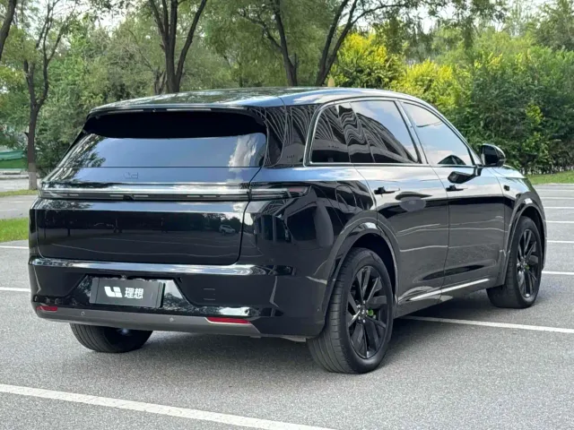 Li Auto L7 — Фото автомобиля 5